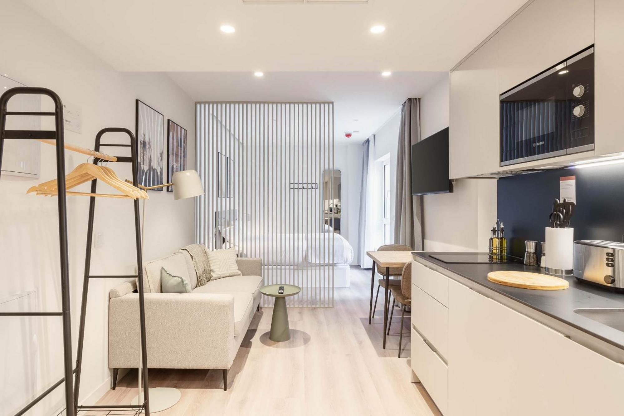 Limehome Madrid Calle De Juan Hurtado De Mendoza Extérieur photo